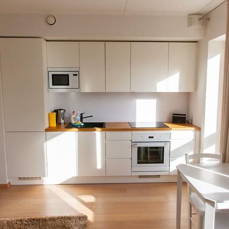 Quiet & Modern Downtown 1Br, Near Bus Station & Airport Apartment Tallinn Exterior photo