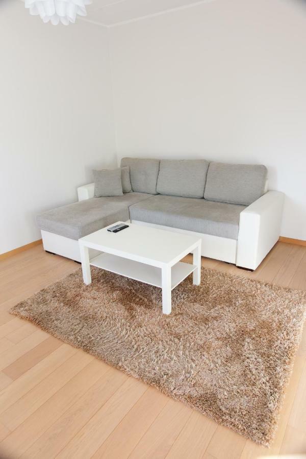 Quiet & Modern Downtown 1Br, Near Bus Station & Airport Apartment Tallinn Exterior photo